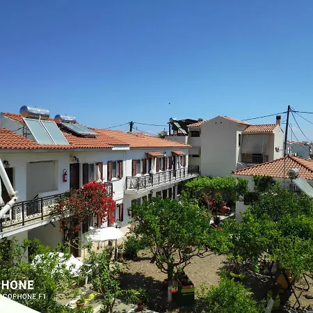 Katerina Apartments Kokkari Exterior photo